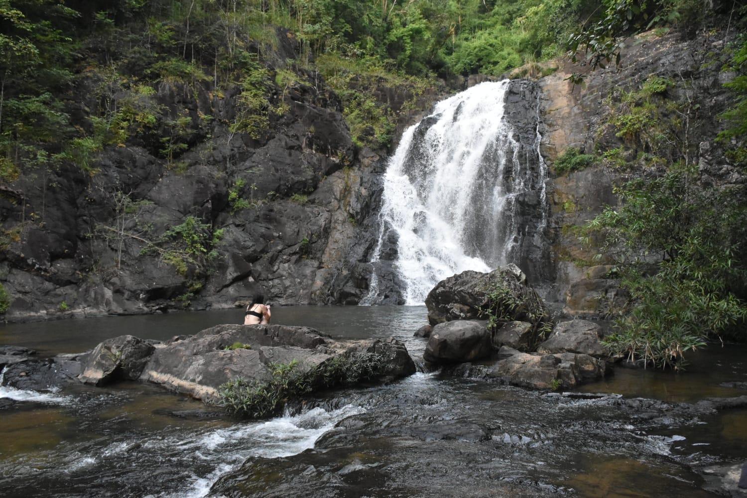 Backpacker Hostel And Jungle Trekking Banlung Exteriör bild